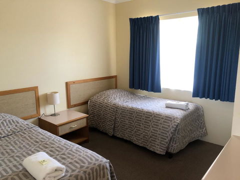 Gale Street Motel & Villas - Accommodation Resorts 3
