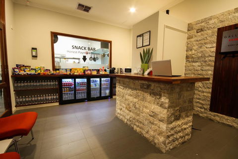 Gallery Hotel - Accommodation Resorts 3