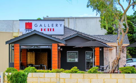 Gallery Hotel - Accommodation Resorts 1