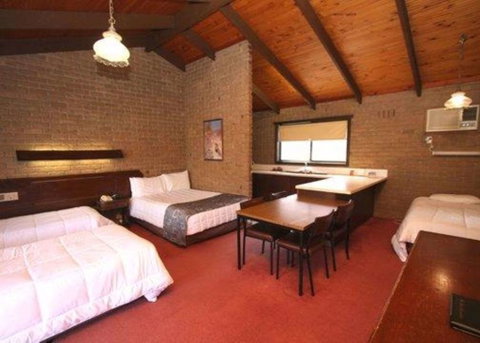 Goldfields Motel - Accommodation Resorts 1