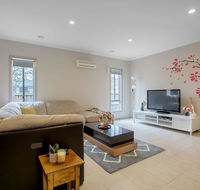 Gorgeous 4BR home in Point Cook - Accommodation Resorts
