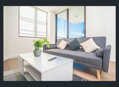 Gorgeous Modern Brand New Two Bedroom Apartment With Large Lounge And Private Garden View Balcony - Accommodation Resorts 2