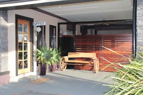 Gundagai Motel - Accommodation Resorts 1