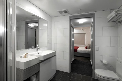 H On Mitchell Apartment Hotel - Accommodation Resorts 2