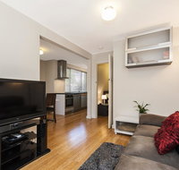 Hensman 01 - Accommodation Resorts