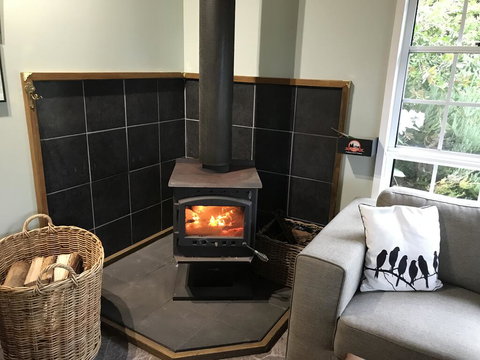 Hillside Bed And Breakfast - Accommodation Resorts 1