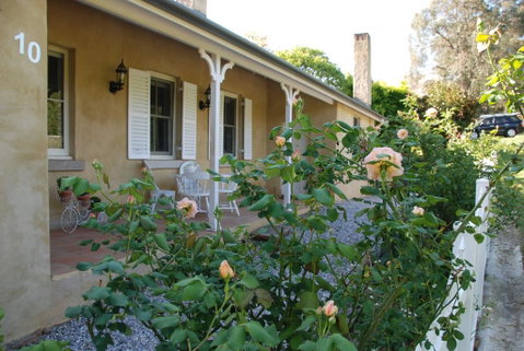 Hillside Cottage Berrima - Accommodation Resorts 1