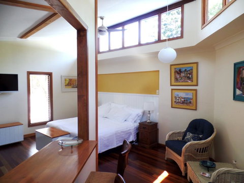 Hilltop B&B - Accommodation Resorts 1