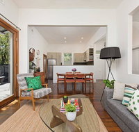 Historic 1890s House With Terraced Backyard Deck - Accommodation Resorts
