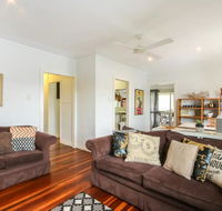 Homely Pembroke On The Park Cottage - Accommodation Resorts