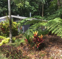 Honeybee House - Accommodation Resorts
