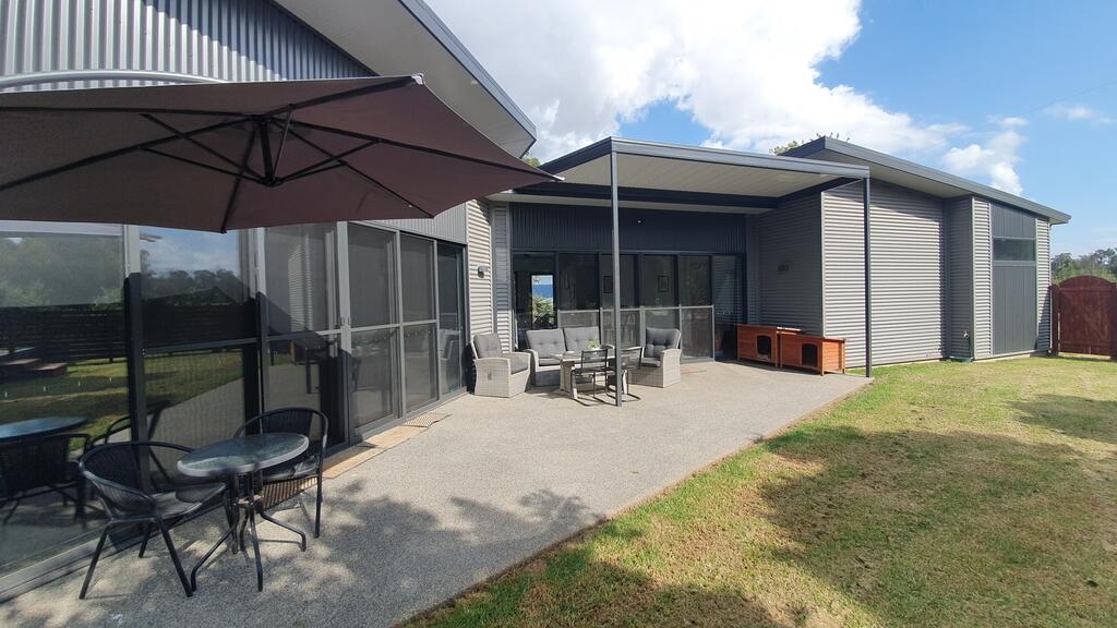 Mudgegonga VIC Accommodation Resorts