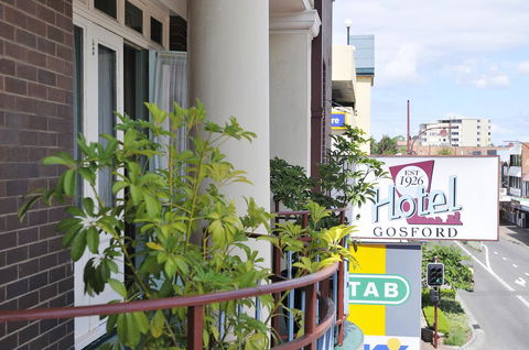 Hotel Gosford - Accommodation Resorts 3