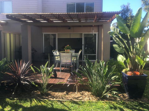 It's De-Lovely B And B - Accommodation Resorts 0