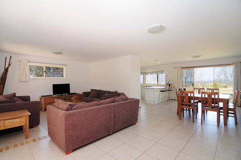 Jervis Bay Beachfront - Accommodation Resorts 3