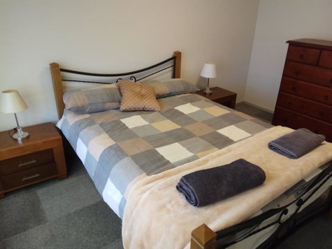 Joy On Joyce - Accommodation Resorts 1