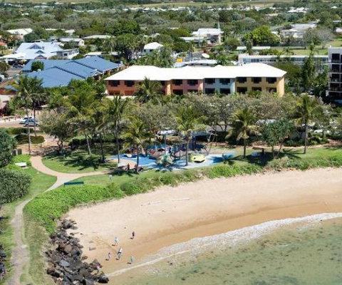 Kacy's Bargara Beach Motel - Accommodation Resorts 0