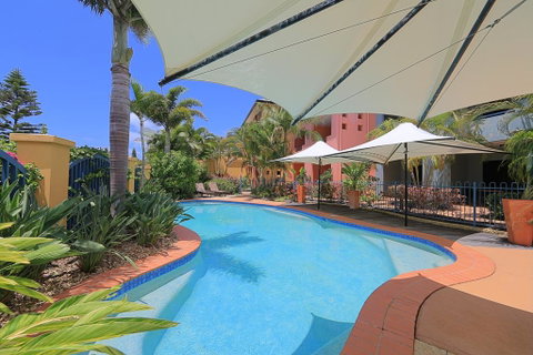 Kacy's Bargara Beach Motel - Accommodation Resorts 2