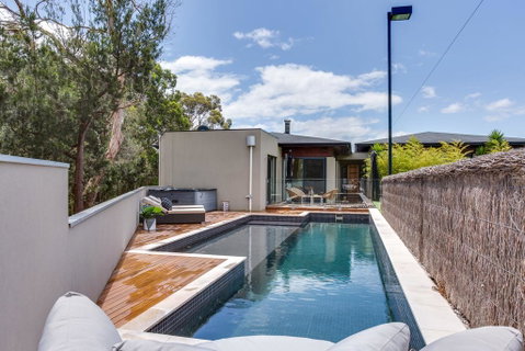 Kalina Retreat: Resort Style Tennis & Pool - Accommodation Resorts 2