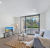 KOZYGURU WOLLI CREEK KOZY 3 BED APT  FREE PARKING NWC009 - Accommodation Resorts