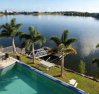 Lakehouse Family Oasis by Getastay - Accommodation Resorts
