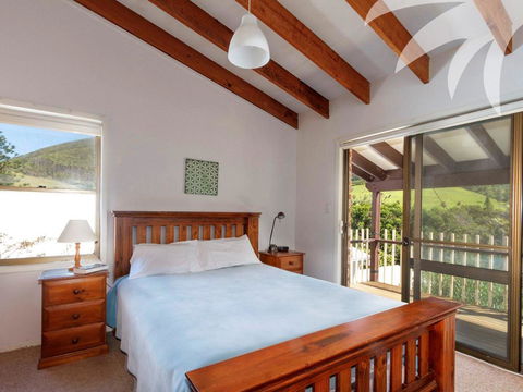 Lawsons At Blueys - Accommodation Resorts 1