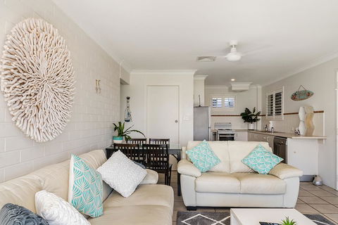 Lennox Head Beachfront Apartments - Accommodation Resorts 2