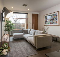 LUXE - Park views Wine Wifi Netflix Garage PETS ok - Accommodation Resorts