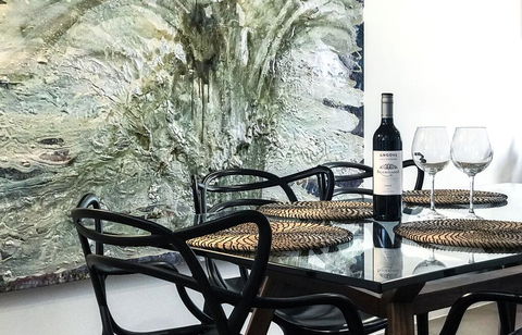 LUXE - Park Views, Wine, Wifi, Netflix, Garage, PETS Ok! - Accommodation Resorts 3