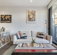 LUXURIOUS RIVERSIDE RESORT STYLE APARTMENTPOOLSPAGYMROOFTOP WITH CITY VIEWS - Accommodation Resorts