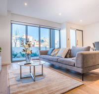 Luxurious Townhouse With Natural Light In Rosebery - Accommodation Resorts