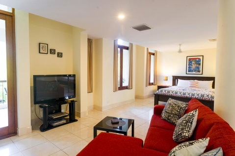Luxury 1 Bed Apartment, New King Bed & Bath - Accommodation Resorts 3