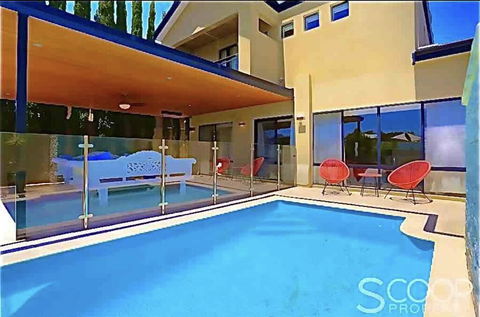 LUXURY VILLA W POOL & SPAS - Accommodation Resorts 0
