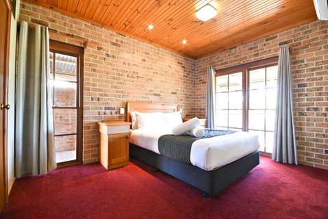 Macquarie Inn - Accommodation Resorts 1