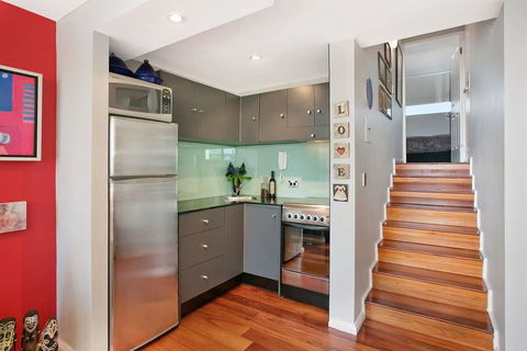 Manlybeachonline.com713 At The Beach - Accommodation Resorts 1