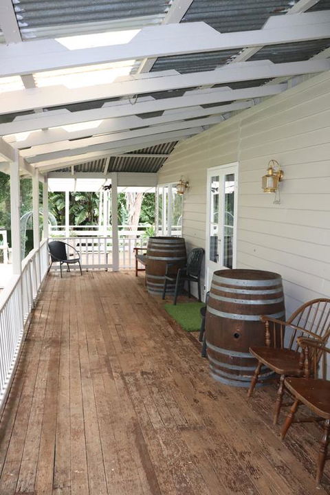 Mapleton Falls Farm House - Accommodation Resorts 1