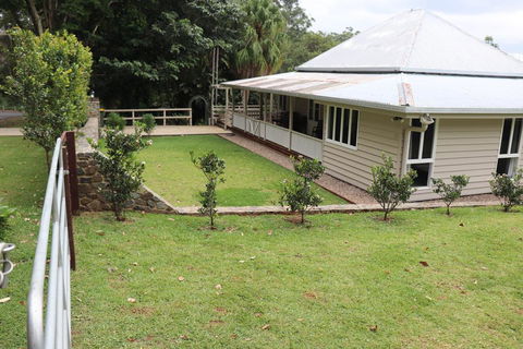 Mapleton Falls Farm House - Accommodation Resorts 0