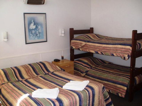 Mayfield Motel - Accommodation Resorts 1