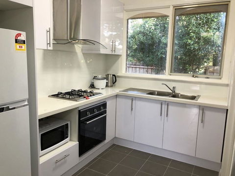 Melbourne Short Stay - Nunawading Station - Nunawading - Accommodation Resorts 2