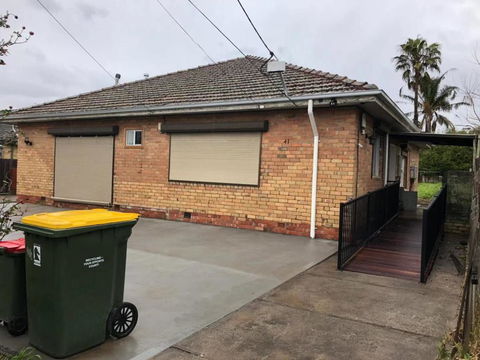 Melbourne Short Stay- Burwood Deakin Uni, Burwood - Accommodation Resorts 0