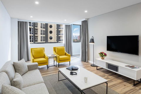 Meriton Suites Bondi Junction - Accommodation Resorts 2
