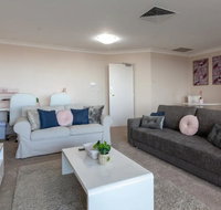 Milsons Point Apartment with Harbour Bridge Views - Accommodation Resorts