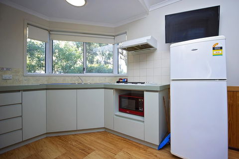 Discovery Parks - Woodman Point - Accommodation Resorts 2