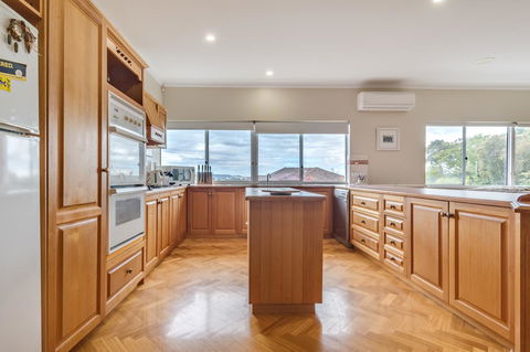 Serpentine Rose - Accommodation Resorts 6