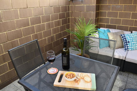 Central Executive Townhouse - Accommodation Resorts 12