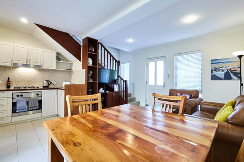 Fremantle Townhouse U/5 - Accommodation Resorts 2
