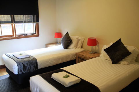 Riverglen Chalets - Accommodation Resorts 14