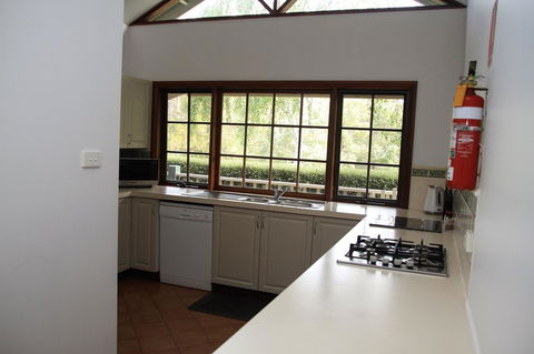 Riverglen Chalets - Accommodation Resorts 8