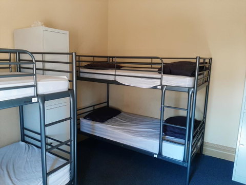 Fremantle Beach Backpackers - Accommodation Resorts 5