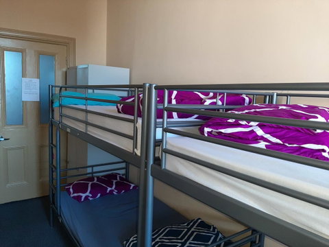Fremantle Beach Backpackers - Accommodation Resorts 4